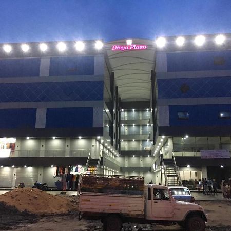 Hotel Dreamland Vadodara Exterior foto